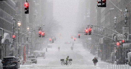যুক্তরাষ্ট্রে তুষারঝড় ও তীব্র শীতে ১১ জনের প্রাণহানি