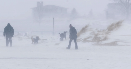 তুষারঝড়-তীব্র ঠান্ডায় বিপর্যস্ত যুক্তরাষ্ট্র, ৩০ জনের মৃত্যু