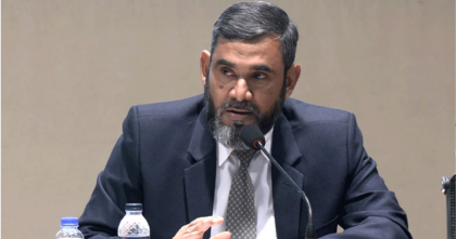 ভোটকেন্দ্রে সাংবাদিক ও পর্যবেক্ষকদের মোবাইল নিতে বাধা নেই