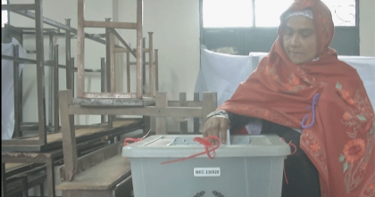 আজ ত্রয়োদশ জাতীয় নির্বাচন ও গণভোট