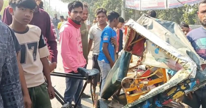 সিরাজগঞ্জে বাস–রিকশা সংঘর্ষে গৃহিণী নিহত, চালক আহত