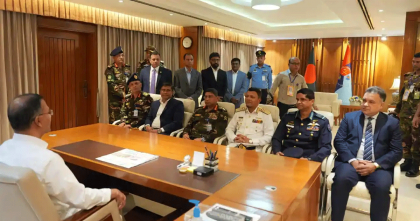 সশস্ত্র বাহিনী বিভাগে প্রথমবার অফিস করলেন প্রধানমন্ত্রী