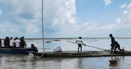 তিস্তায় অবৈধ পাথর উত্তোলনের সংবাদ সংগ্রহে গিয়ে ২ সাংবাদিক সন্ত্রাসী হামলার শিকার, হাসপাতালে ভর্তি 