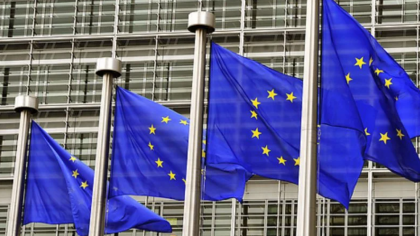 যুক্তরাষ্ট্রের সঙ্গে বাণিজ্য চুক্তি স্থগিত করল ইউরোপীয় ইউনিয়ন