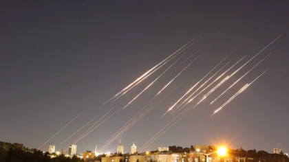 ইসরাইলের দিকে ইরানের ক্ষেপণাস্ত্র নিক্ষেপ, জারি সতর্কতা

