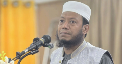  ৫০ কোটি কেন, ১০০ কোটি, এমনকি কুষ্টিয়া লিখে দিলেও আমি আমার জায়গা থেকে একচুল নড়বো না: আমির হামজা 