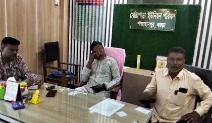 শাজাহানপুরে হতদরিদ্রের চালের ভাগ না পেয়ে ইউনিয়ন পরিষদে বিএনপির হামলা ভাঙচুর 