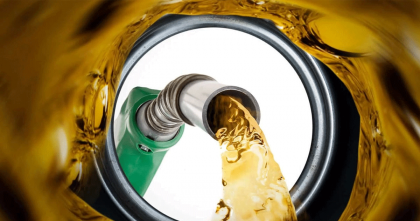 যুদ্ধে তেলের দাম হু হু করে বাড়ছে, চাপে বিশ্ব অর্থনীতি