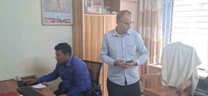ভূমি অফিসে প্রতিমন্ত্রীর ঝটিকা অভিযান: দুই কর্মকর্তার বিরুদ্ধে ব্যবস্থার নির্দেশ

