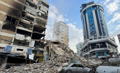 বাহরাইনে মার্কিন ঘাঁটিতে ইরানের ক্ষেপণাস্ত্র হামলা, মধ্যপ্রাচ্যে উত্তেজনা বাড়ছে