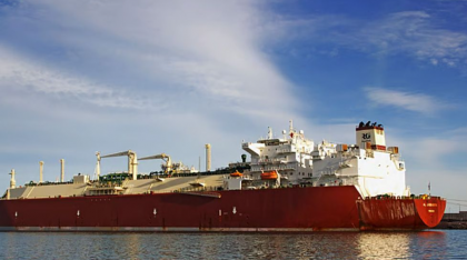 চট্টগ্রাম বন্দরে পৌঁছেছে জ্বালানিবাহী ৮ জাহাজ

