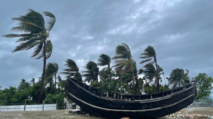 তিন জেলায় দুপুরের মধ্যে ঝড়-বজ্রবৃষ্টির পূর্বাভাস, নদীবন্দরে ১ নম্বর সতর্ক সংকেত