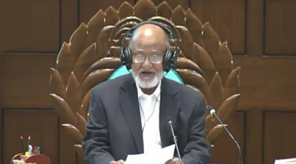 খন্দকার মোশাররফ ত্রয়োদশ সংসদের প্রথম অধিবেশনে সভাপতিত্ব করছেন