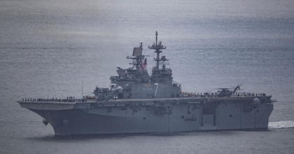 ইরান যুদ্ধে অংশ নিতে ‘উভচর’ যুদ্ধজাহাজ নিয়ে রওনা দিয়েছে ২,৫০০ মার্কিন সেনা