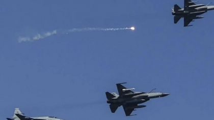 আফগানিস্তানে পাকিস্তানের বিমান হামলা, সীমান্তবর্তী এলাকায় সংঘর্ষ