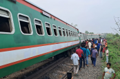 বগুড়ায় নীলসাগর এক্সপ্রেস লাইনচ্যুত, দুই শতাধিক যাত্রী আহত