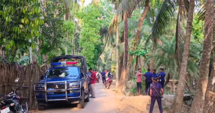 বাগেরহাটে আসামি ধরতে গিয়ে পুলিশের ওপর হামলা, আহত এক