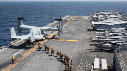 যুক্তরাষ্ট্রের বাড়তি সামরিক উপস্থিতি মধ্যপ্রাচ্যে বাড়তি সামরিক বাহিনী পাঠাচ্ছে যুক্তরাষ্ট্র