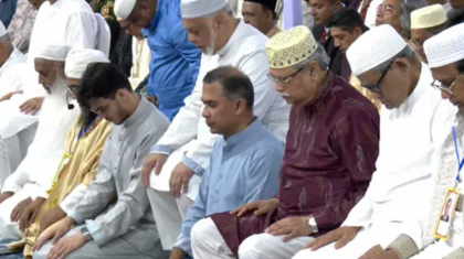 বায়তুল মোকাররমে ঈদুল ফিতরের প্রথম জামাত অনুষ্ঠিত