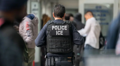 যুক্তরাষ্ট্রের বিমানবন্দরে আইসিই এজেন্ট মোতায়েনের ঘোষণা

