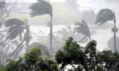 দুপুরের মধ্যে ৪ জেলায় ঝড়ের আশঙ্কা, নদীবন্দরে ১ নম্বর সতর্ক সংকেত