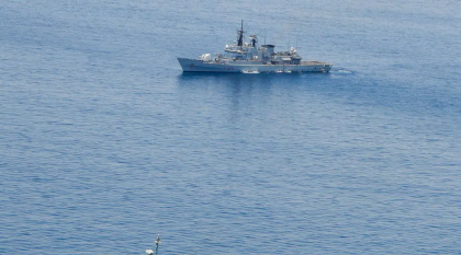 ওমান উপকূলে মার্কিন জাহাজে হামলার দাবি ইরানের

