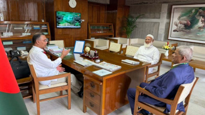 প্রধানমন্ত্রীর কার্যালয়ে বিরোধীদলীয় নেতার সংক্ষিপ্ত সাক্ষাৎ

