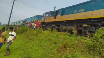 উপবন এক্সপ্রেসে অগ্নিকাণ্ড, সিলেটের সঙ্গে রেল যোগাযোগ সাময়িক বন্ধ