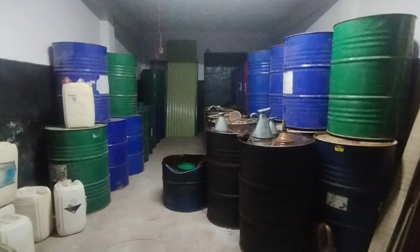 মেহেরপুর সীমান্তে গোপন তেলের ভাণ্ডার, উদ্ধার সাড়ে পাঁচ হাজার লিটার ডিজেল