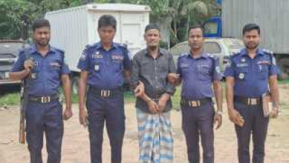 বাংলা এডিশনে সংবাদ প্রকাশের জেরে বাঁশখালীতে মাদক সম্রাট ‘রইশ্যা ডাকাত’ গ্রেফতার

