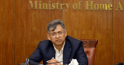 সাবেক ক্রীড়া উপদেষ্টা গায়ের জোরে বিসিবি দখল করেছিল: স্বরাষ্ট্রমন্ত্রী 