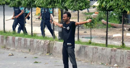 জুলাই গণ-অভ্যুত্থানের প্রথম শহীদ আবু সাঈদ হত্যা মামলার রায় দুপুরে
