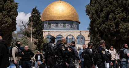 আল-আকসা থেকে ৩ মুসল্লি ‘আটক’, ‘অজ্ঞাত স্থানে’ নিয়ে গেল ইসরাইলি বাহিনী
