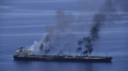 ইরানের হুঁশিয়ারি: মার্কিন অবরোধ চললে লোহিত সাগর বন্ধ