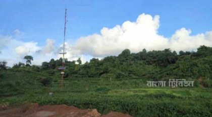 সীমান্তে মাইন বিস্ফোরণে রোহিঙ্গা যুবকের পা বিচ্ছিন্ন

