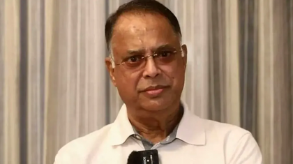 বিশ্ববাজারের তুলনায় তেলের দাম ‘সামান্য’ বেড়েছে