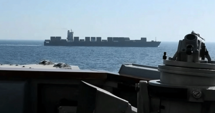 ইরানের পতাকাবাহী জাহাজ আটকের দাবি ট্রাম্পের, পাল্টা হুঁশিয়ারি তেহরানের