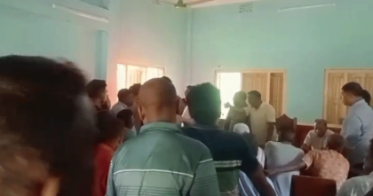 বগুড়া- ৭ আসনে এমপির দুই প্রতিনিধিকে মিটিং থেকে বের করে দিলেন বিএনপি নেতারা 