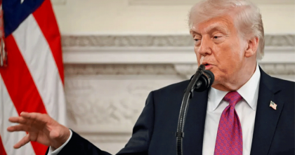 হরমুজ প্রণালিতে মাইন পাতার নৌযান দেখামাত্র গুলি চালানোর নির্দেশ ট্রাম্পের