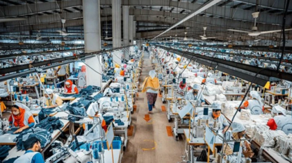 জ্বালানি সংকটে পোশাক খাতে অর্ডার রক্ষা বড় চ্যালেঞ্জ

