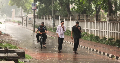 তীব্র তাপদাহের পর চুয়াডাঙ্গায় স্বস্তির বৃষ্টি