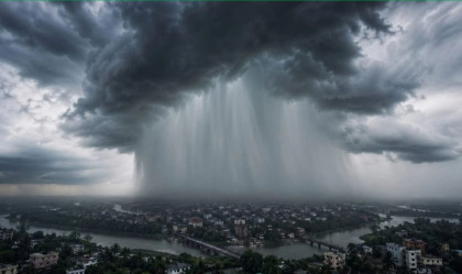 এক ঘণ্টায় ১২৬ মিমি বৃষ্টি: ফেনীতে আকস্মিক ভারী বর্ষণে জলাবদ্ধতা, জনজীবন ব্যাহত