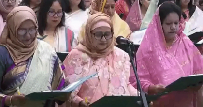 শপথ নিয়েছেন সংরক্ষিত নারী আসনের ৪৯ এমপি