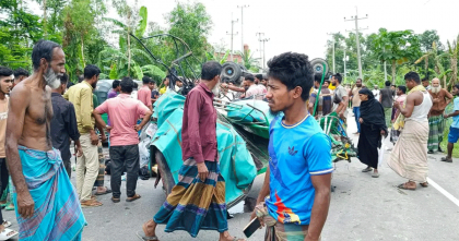 মুক্তাগাছায় ট্রাক-সিএনজি সংঘর্ষে তিন নারী নিহত