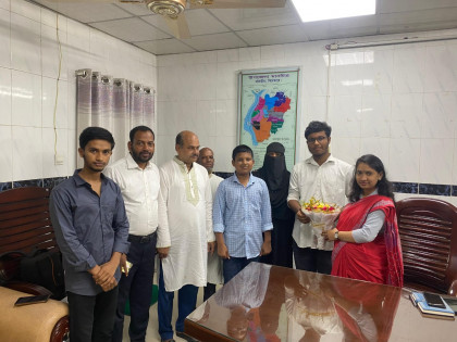 দ্রুততম সময়ে মাস্ক পরে বিশ্ব রেকর্ড গড়া পিরোজপুরের সিফাতকে ইউএনও’র সংবর্ধনা