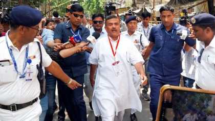 ২০৪ আসনে এগিয়ে থেকে নিরঙ্কুশ জয়ের পথে বিজেপি