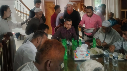 আ.লীগ নেতার বাড়িতে বিএনপি এমপির ভোজ, ক্ষোভে চার নেতার পদত্যাগ