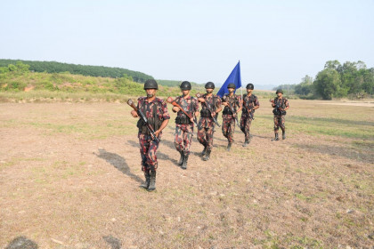 ফেনীর ১০২ কিলোমিটার সীমান্তে সর্বোচ্চ সতর্কতায় ৪ বিজিবি