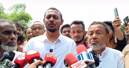 স্বরাষ্ট্রমন্ত্রীর লাল চুড়ি ও পররাষ্ট্রমন্ত্রীর নীল চুরি পড়া দরকার: নাসির উদ্দিন পাটোয়ারী 
