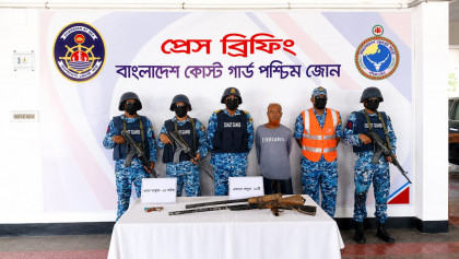 অপারেশন ম্যানগ্রোভ শিল্ডে সুন্দরবনের কুখ্যাত ডাকাত ‘মেজ জাহাঙ্গীর’ আটক